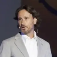 Victor Küppers Conference Speaker by ProMotivate Speaker Agency