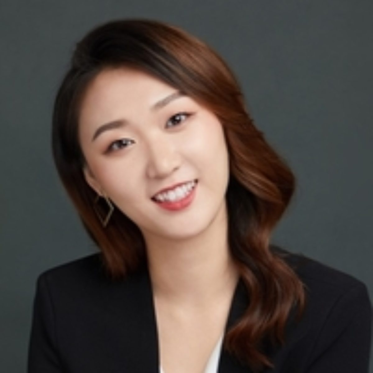 Conference Speaker Sharon Gai by Promotivate Speaker Agency 1200x1200